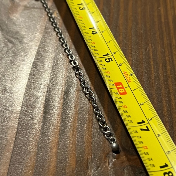 Exotic Necklace with Crimson beading and silver-tone metal. - Picture 3 of 5